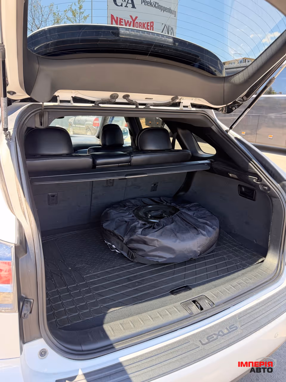 Lexus RX - фото 4