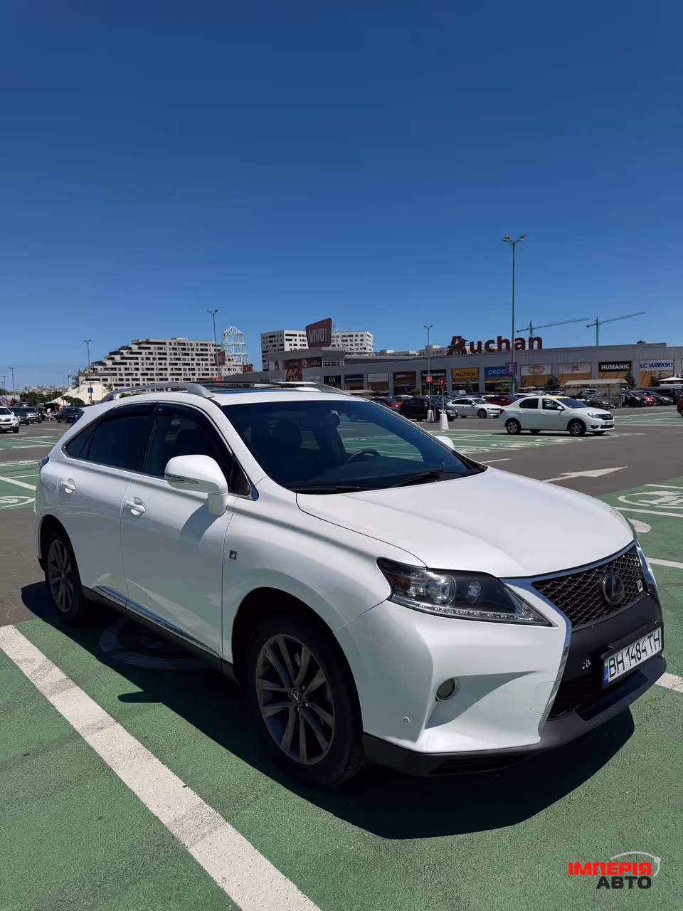 Lexus RX - фото 1