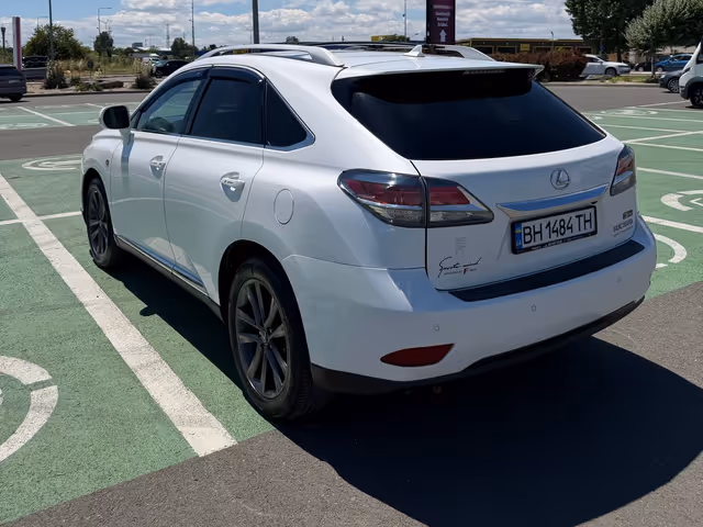 Lexus RX - фото 2