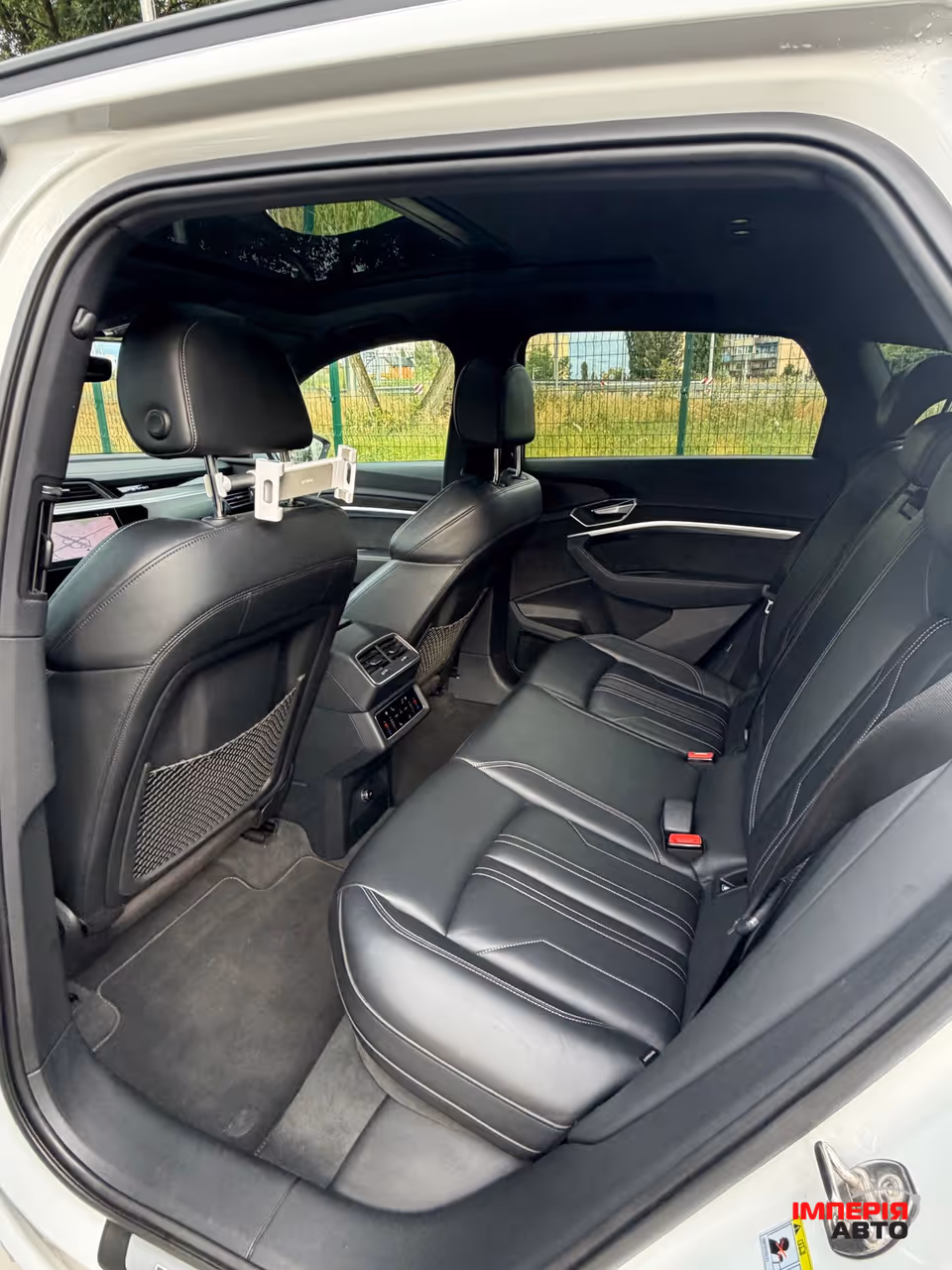 Audi e-tron - фото 20