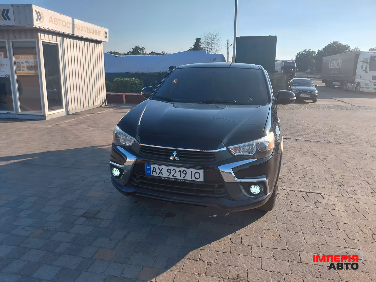 Mitsubishi Outlander Sport - фото 1