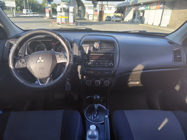 Mitsubishi Outlander Sport - фото 5