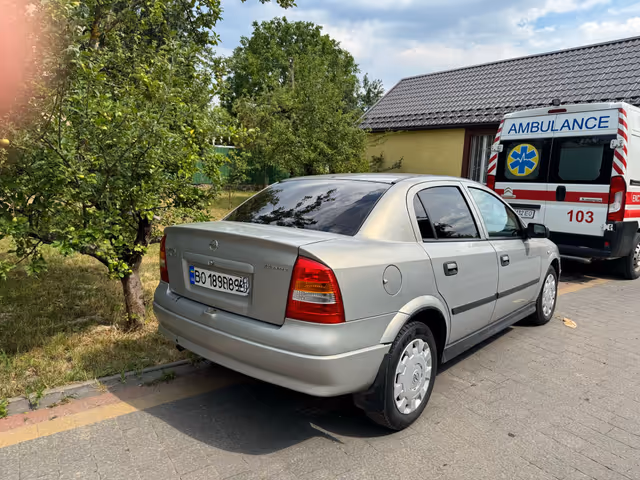 Opel Astra - фото 3