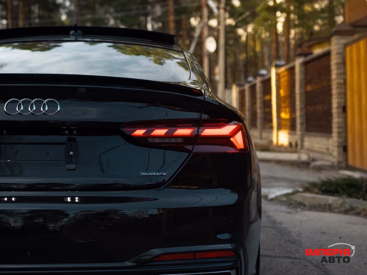 Audi A5 - фото 7