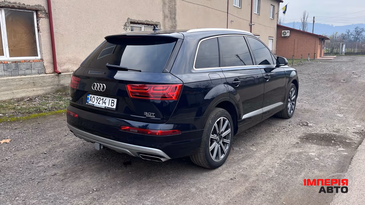 Audi Q7 - фото 5
