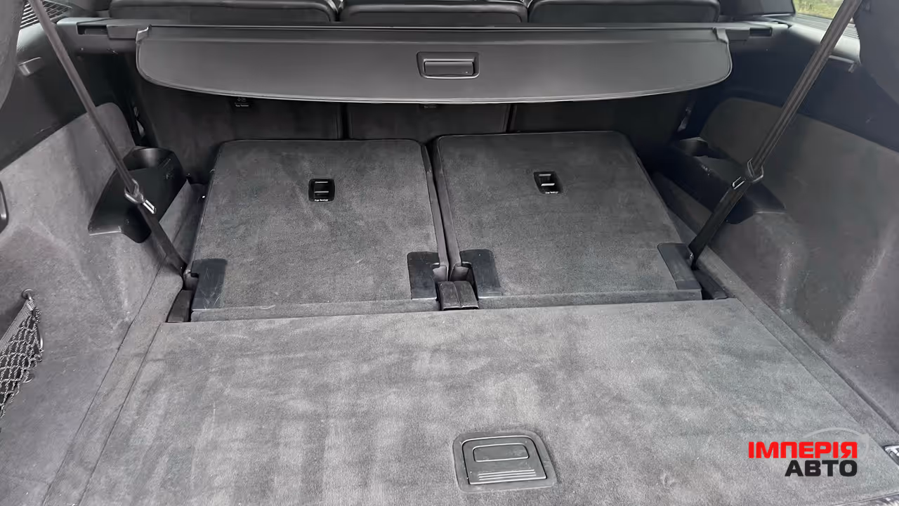 Audi Q7 - фото 10