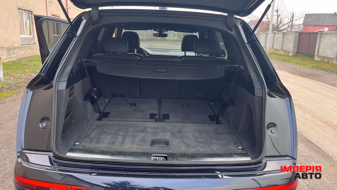 Audi Q7 - фото 14