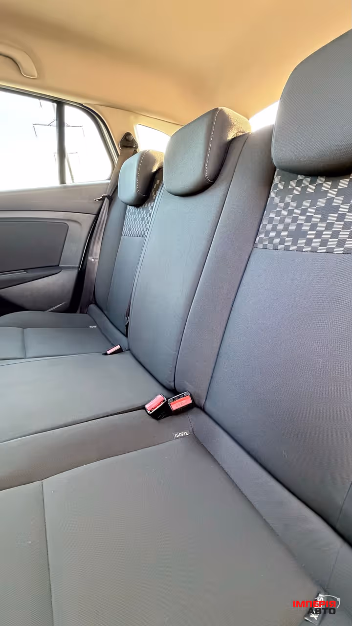 Renault Megane - фото 10