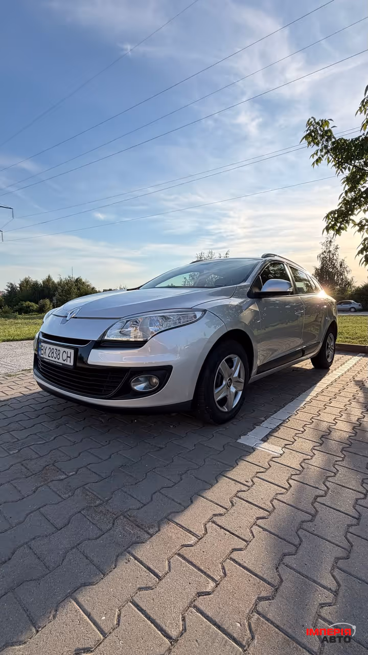 Renault Megane - фото 1