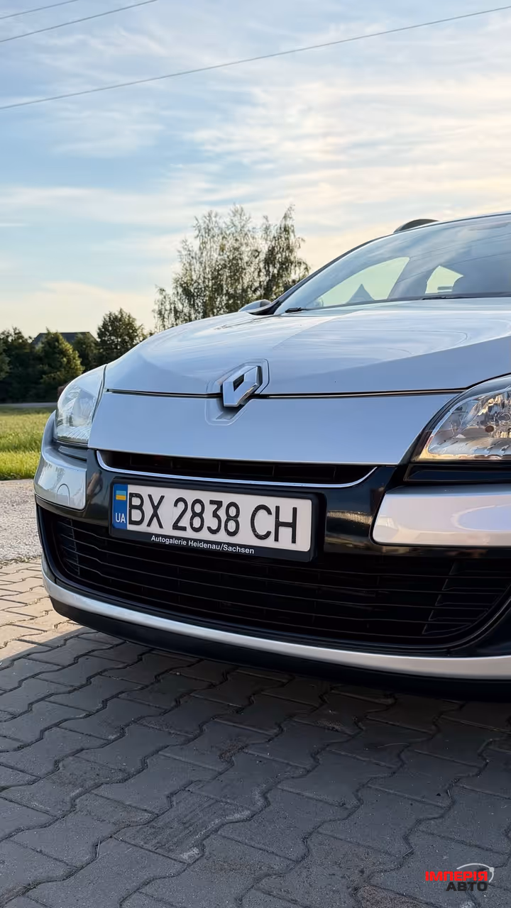 Renault Megane - фото 2