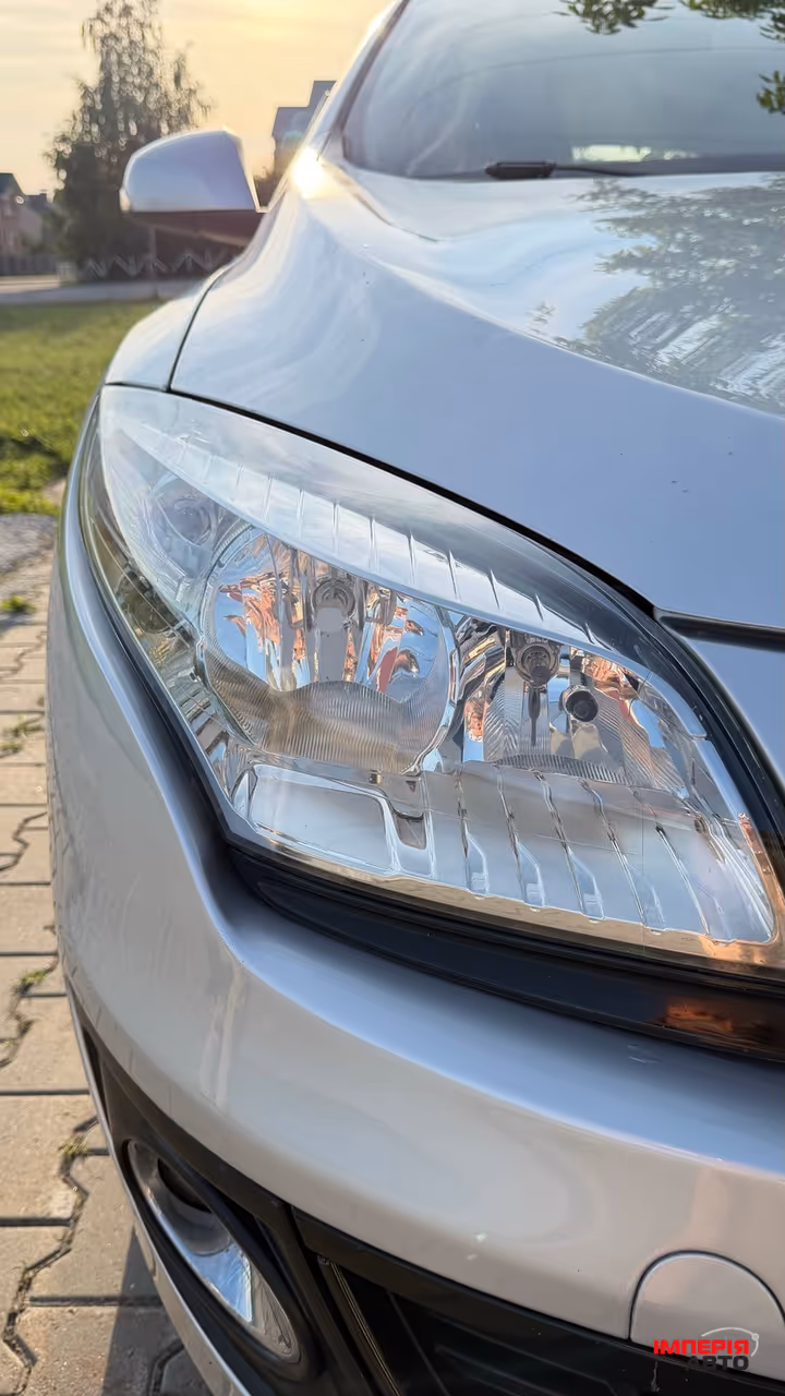 Renault Megane - фото 30