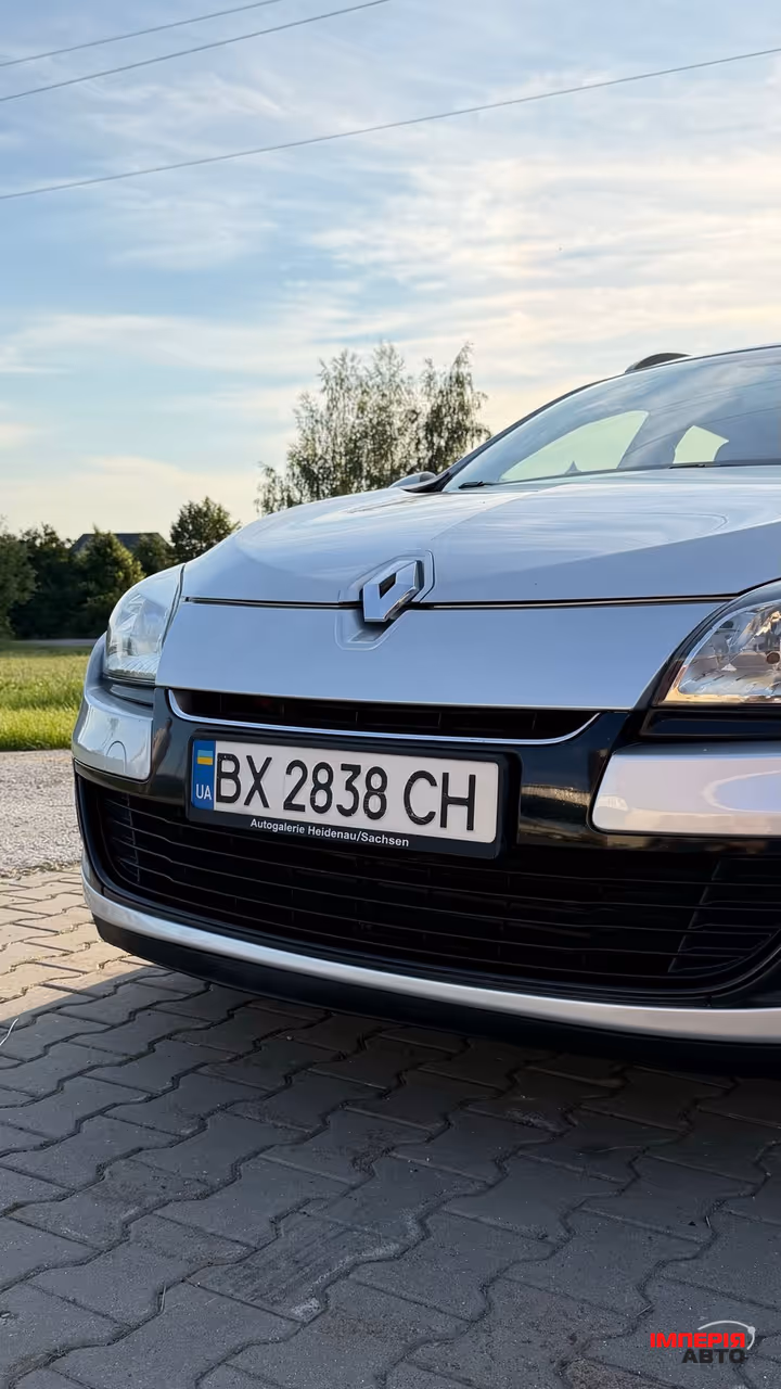 Renault Megane - фото 3