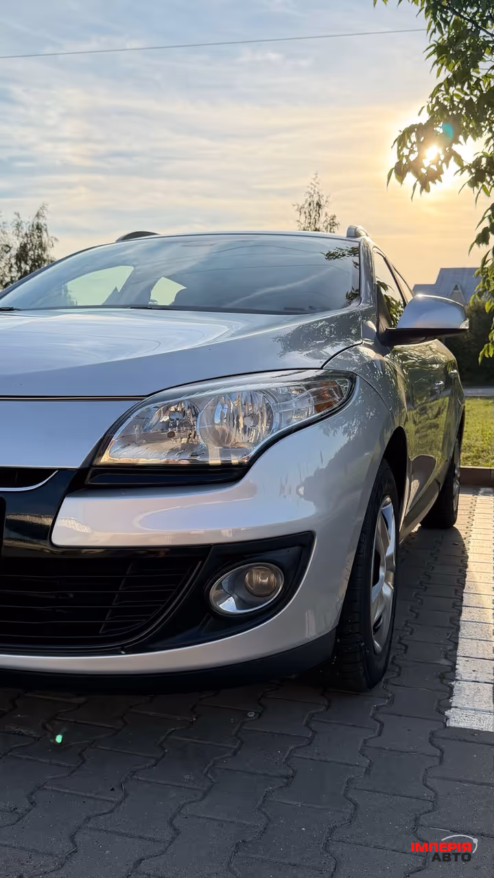 Renault Megane - фото 4