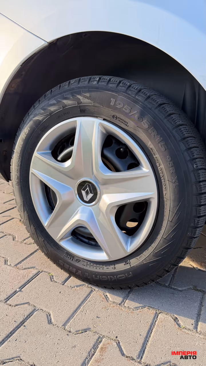 Renault Megane - фото 24