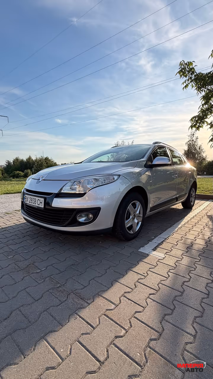 Renault Megane - фото 8