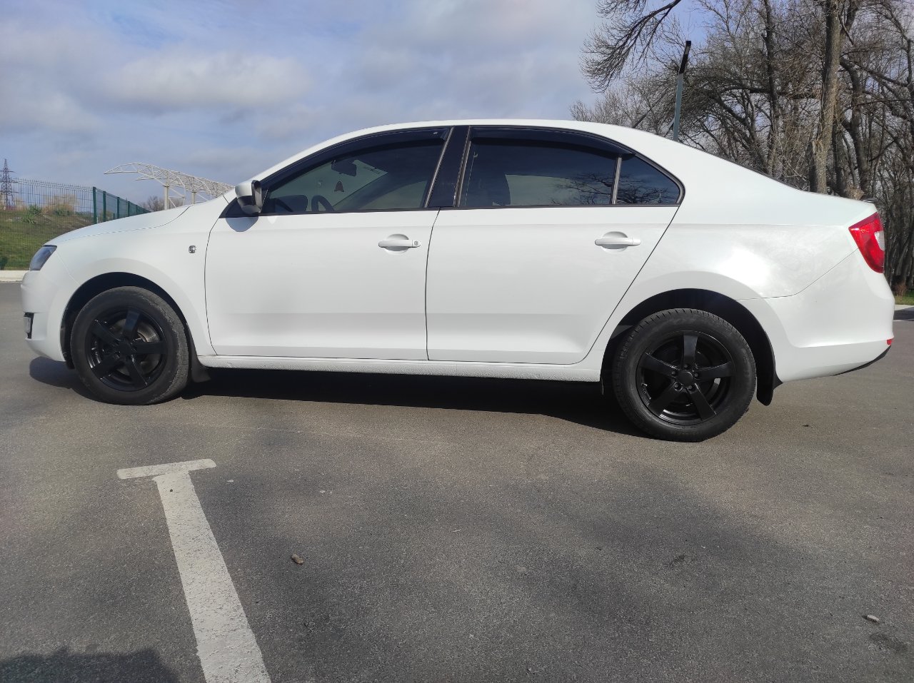 Skoda Rapid - фото 6