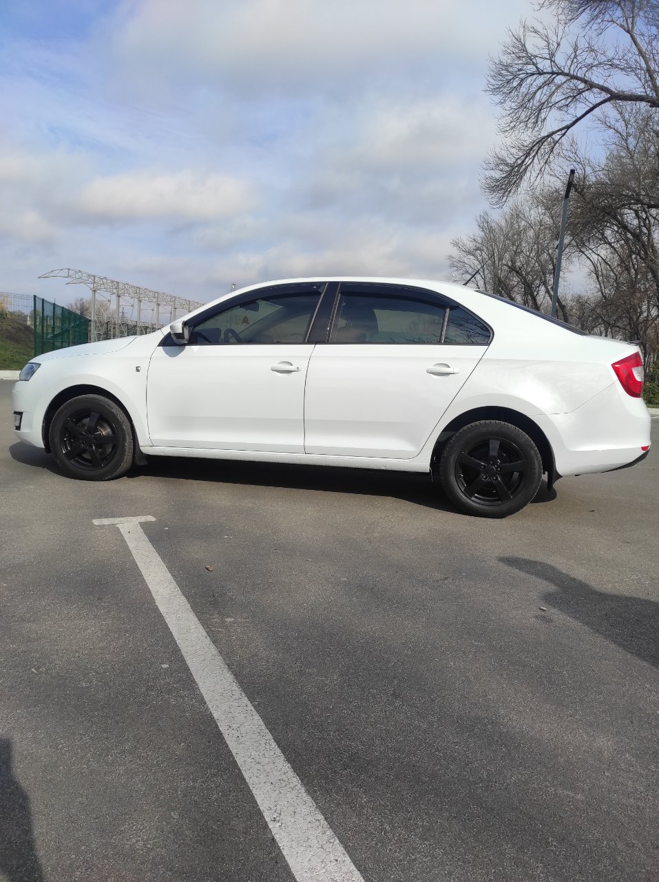 Skoda Rapid - фото 5