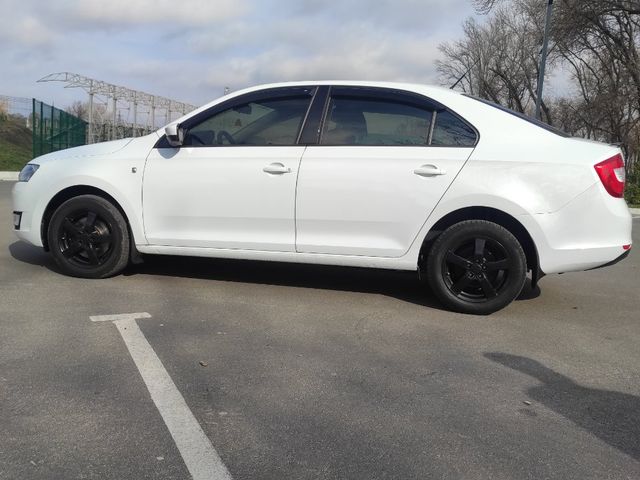 Skoda Rapid - фото 1