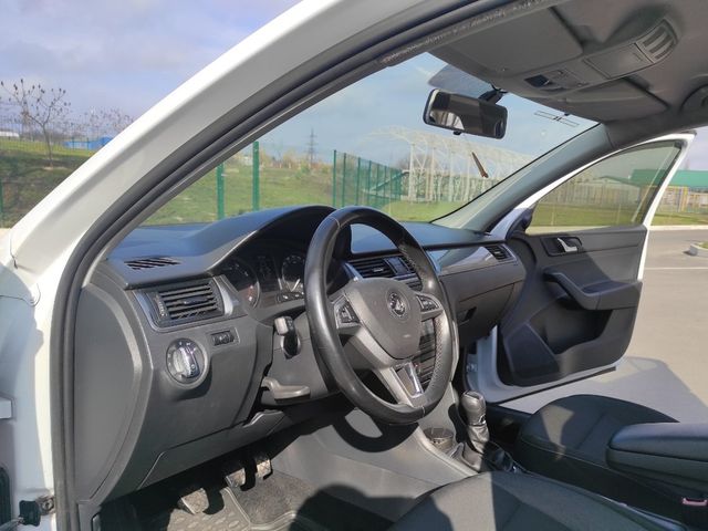 Skoda Rapid - фото 2