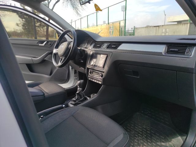 Skoda Rapid - фото 3