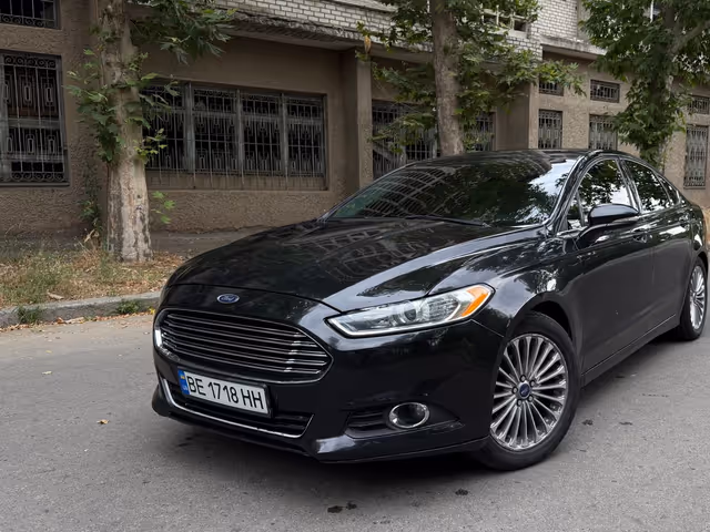Ford Fusion USA - фото 1