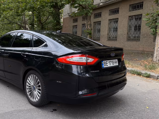 Ford Fusion USA - фото 4