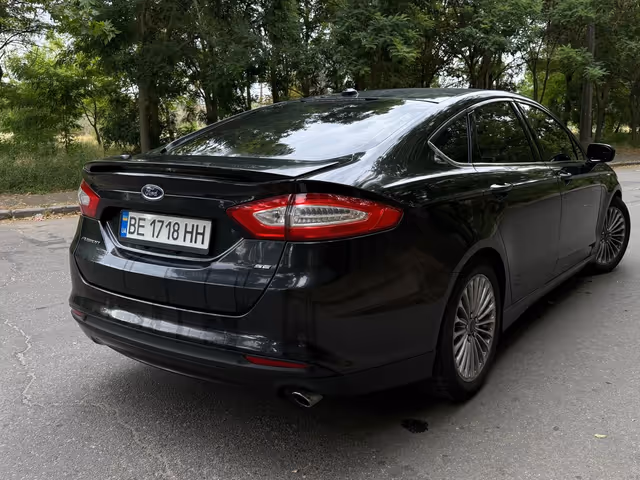 Ford Fusion USA - фото 3