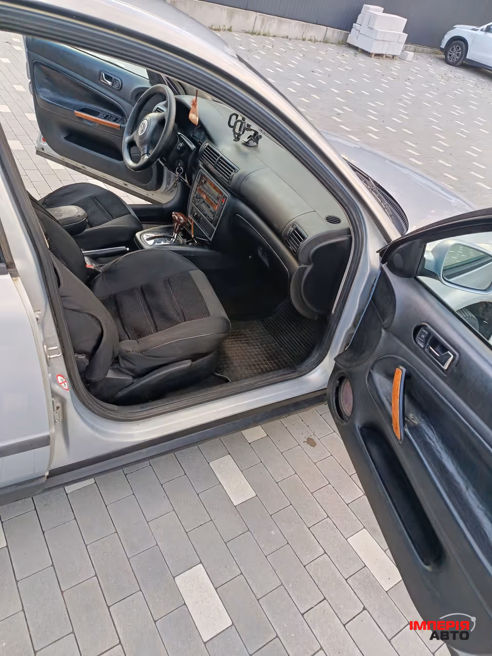 Volkswagen Passat - фото 16