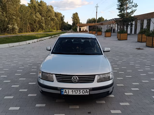 Volkswagen Passat - фото 1