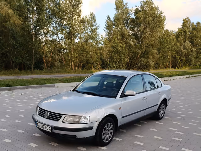 Volkswagen Passat - фото 2