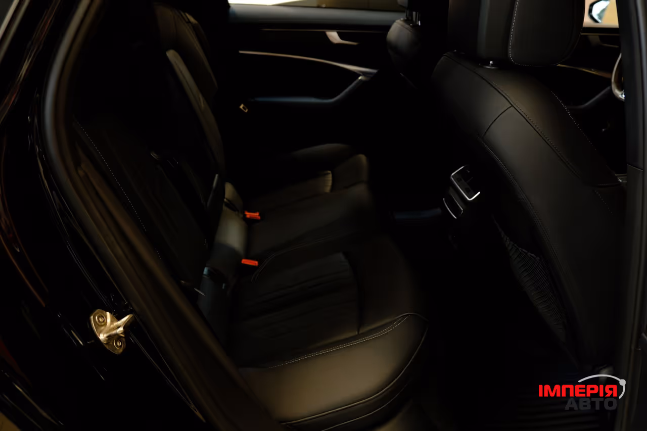 Audi A6 - фото 9