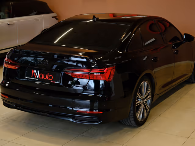 Audi A6 - фото 5