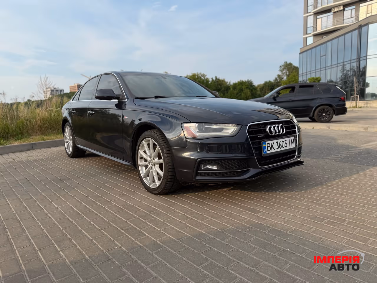 Audi A4 - фото 7