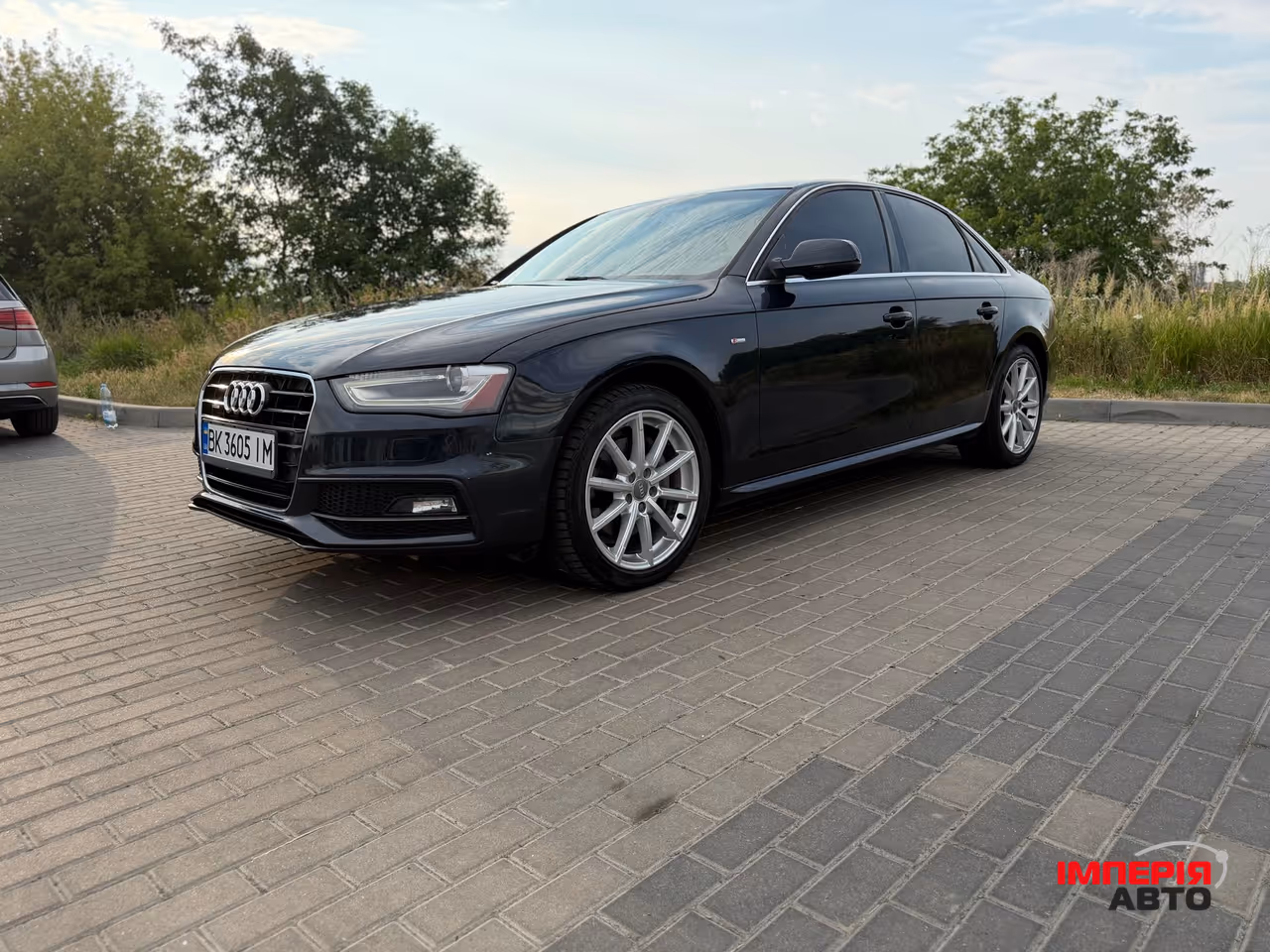 Audi A4 - фото 16