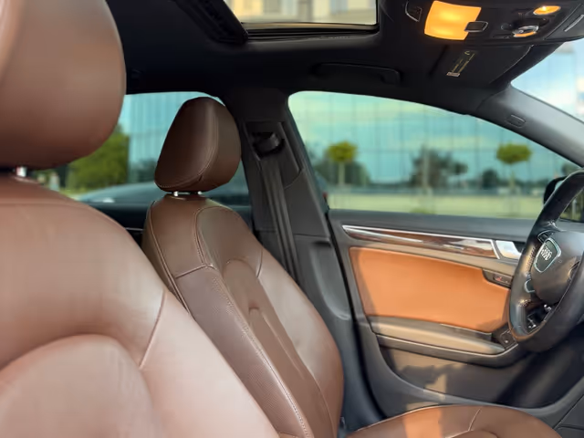 Audi A4 - фото 4