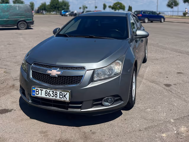 Chevrolet Cruze - фото 3