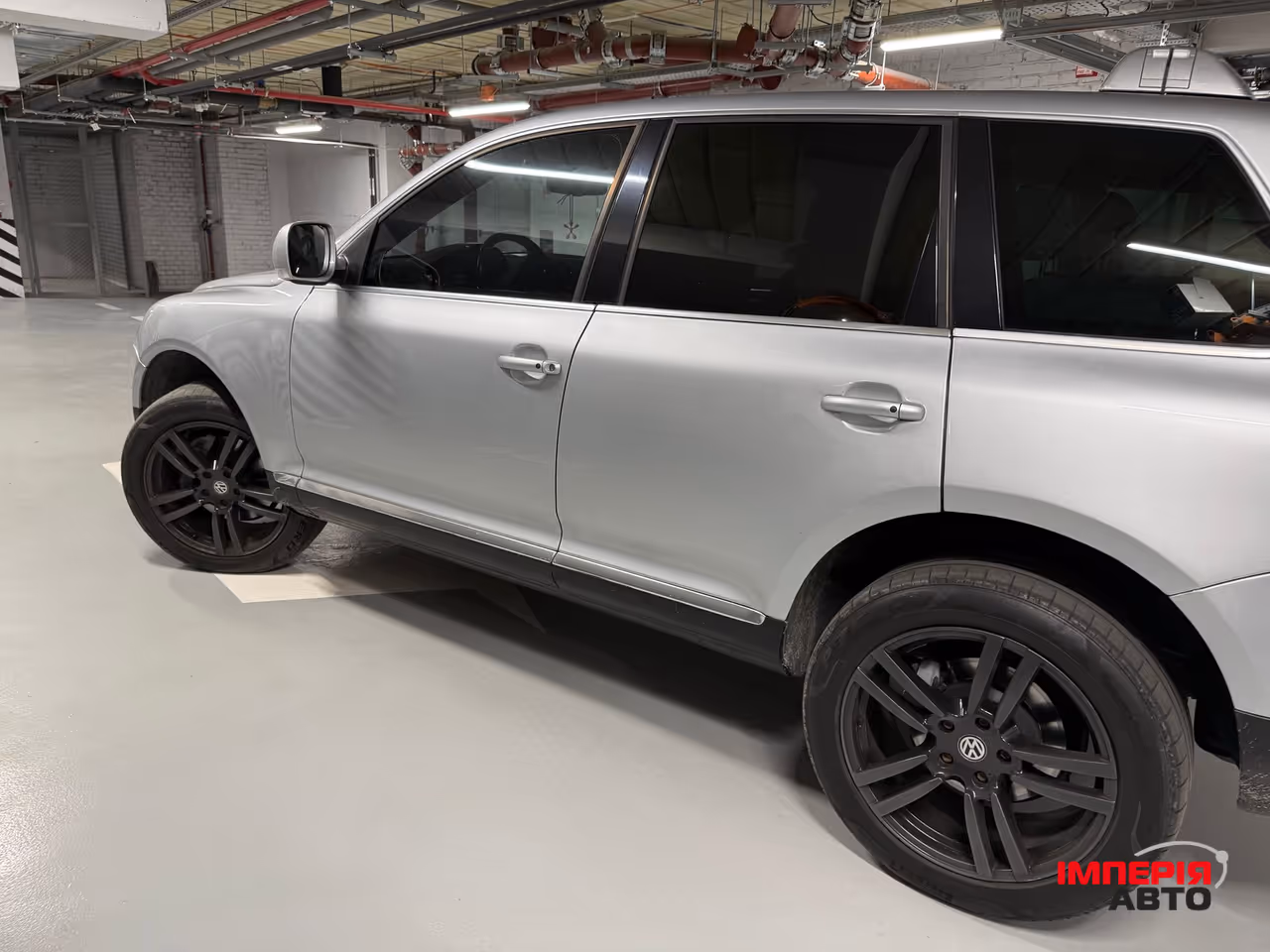 Volkswagen Touareg - фото 7