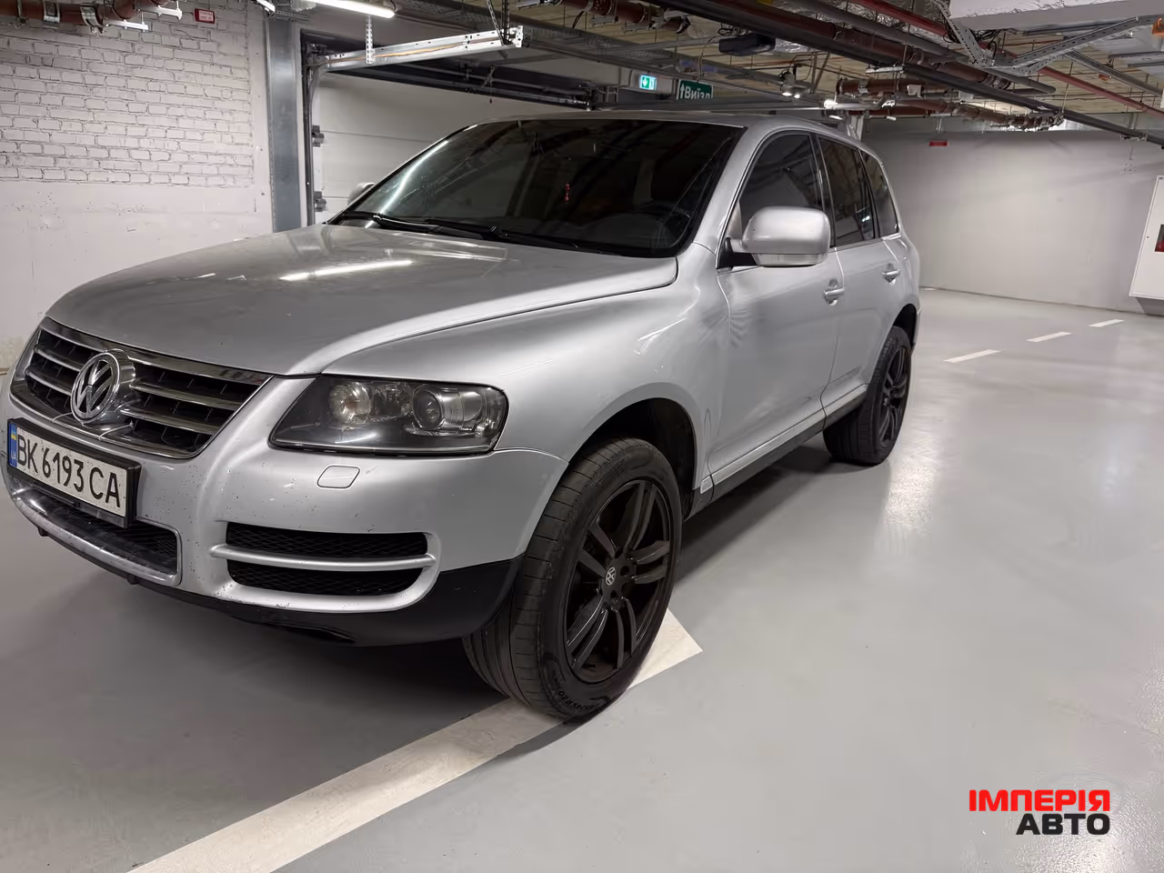 Volkswagen Touareg - фото 6