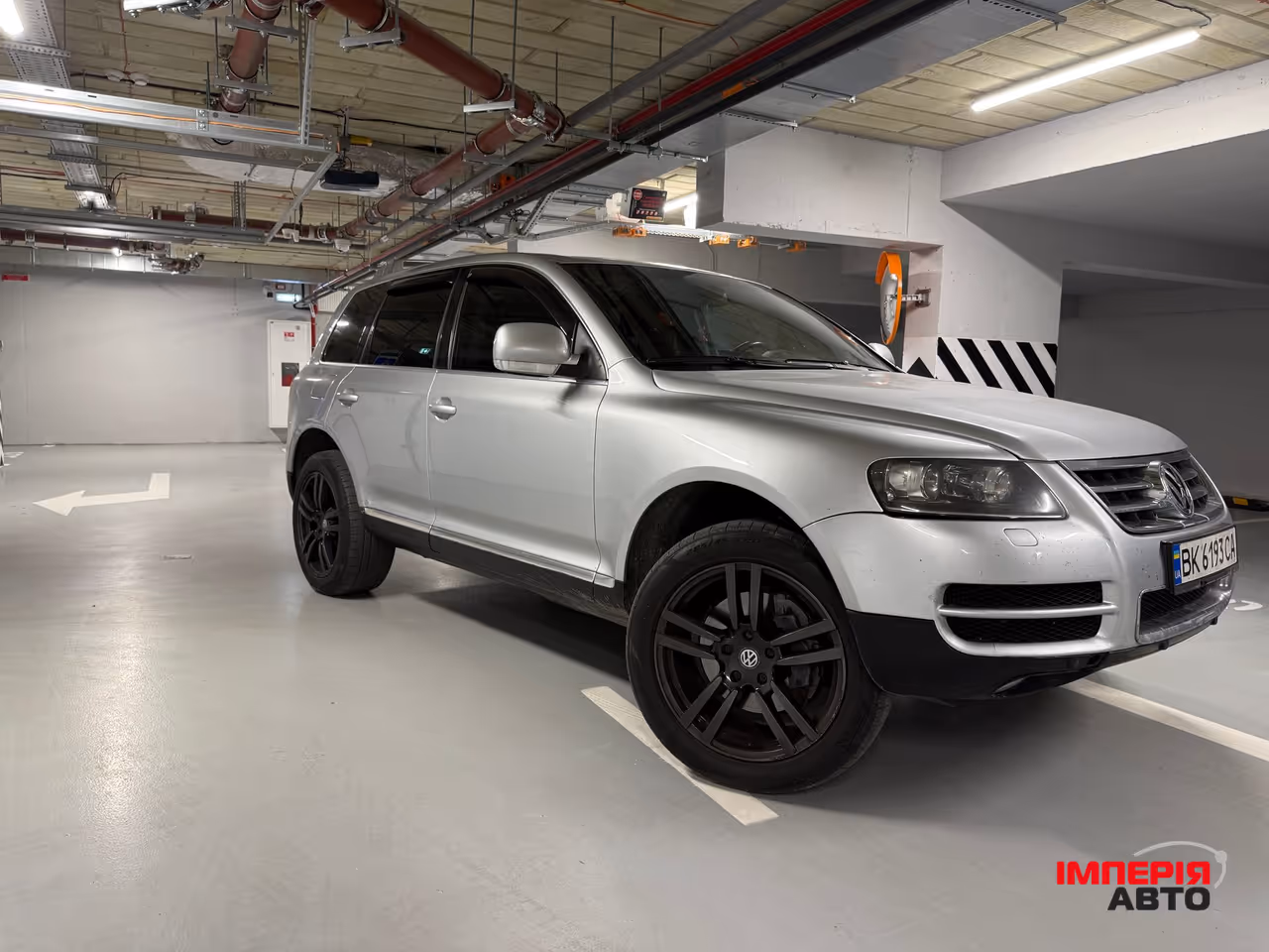 Volkswagen Touareg - фото 8