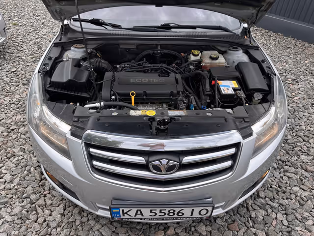 Chevrolet Cruze - фото 4