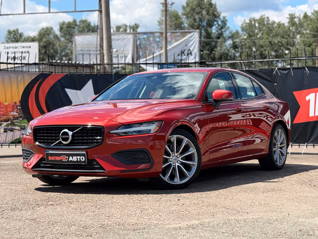 Volvo S60 - фото 1