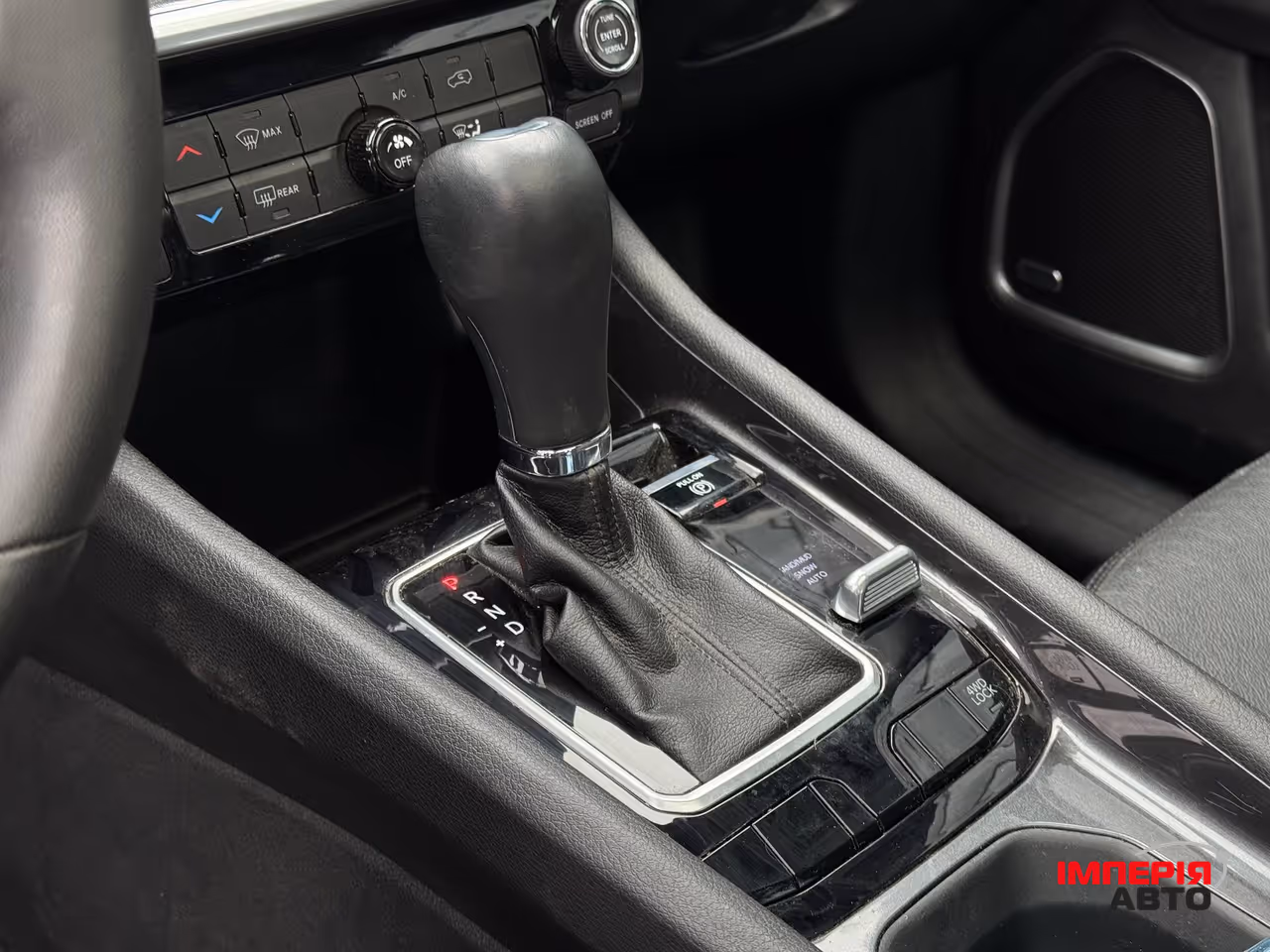 Jeep Compass - фото 30