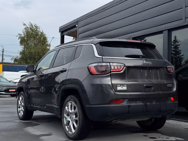 Jeep Compass - фото 3