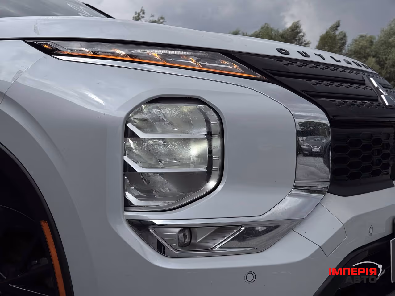 Mitsubishi Outlander - фото 5