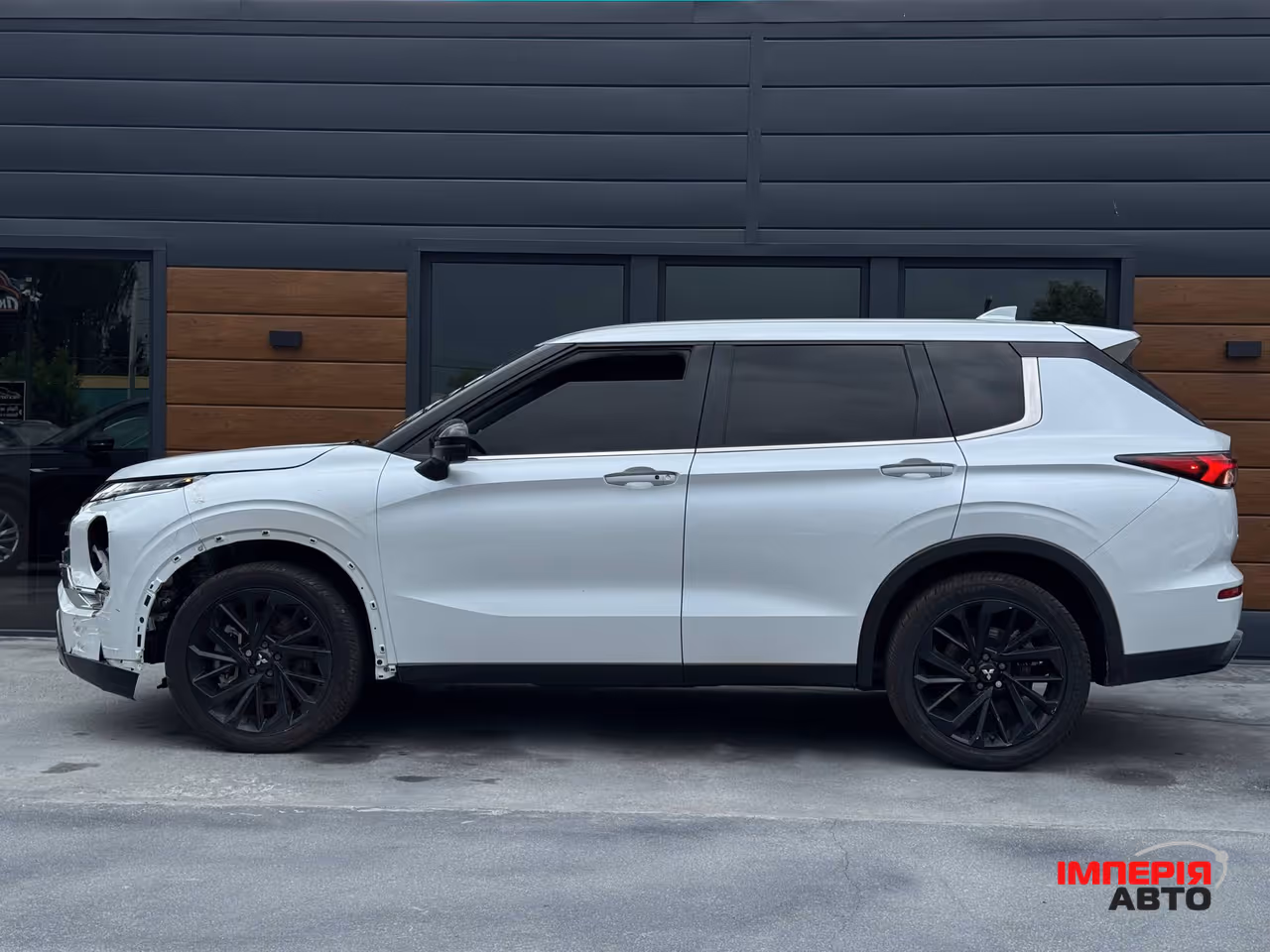 Mitsubishi Outlander - фото 15