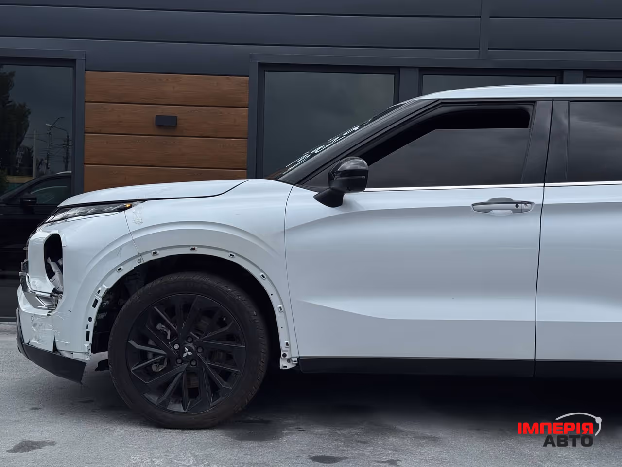 Mitsubishi Outlander - фото 16