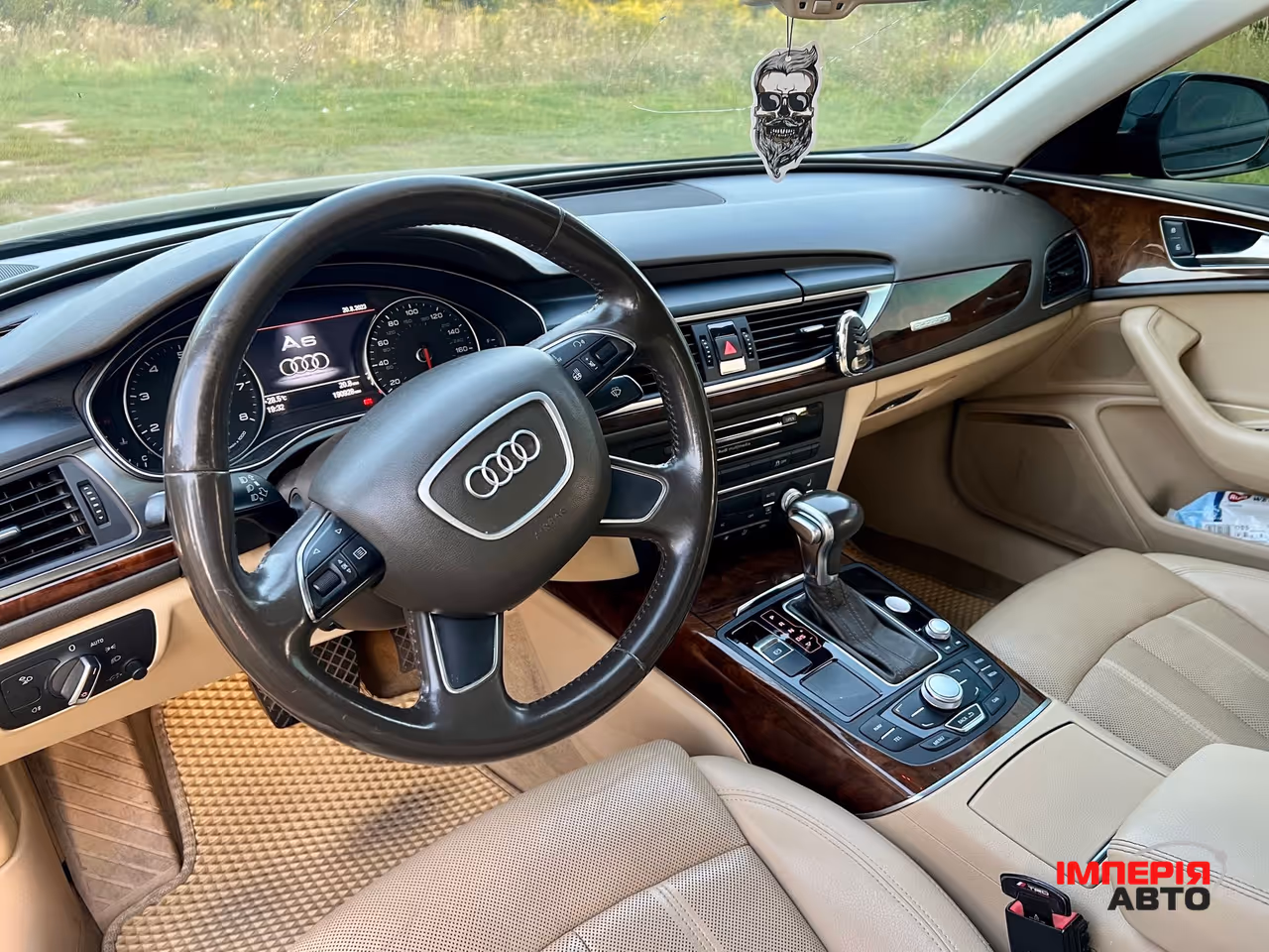 Audi A6 - фото 10