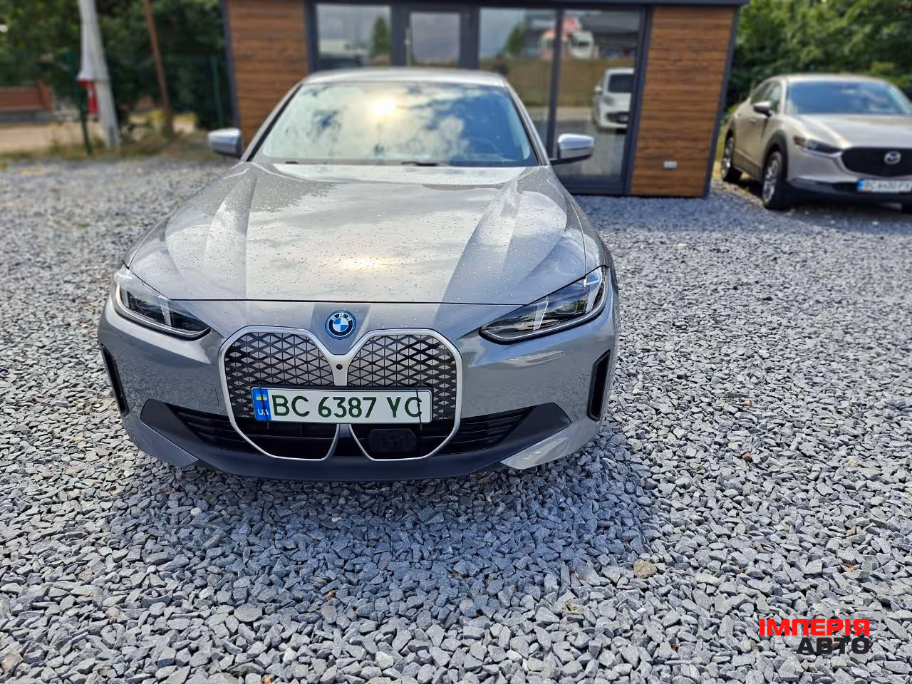 BMW i4 - фото 2