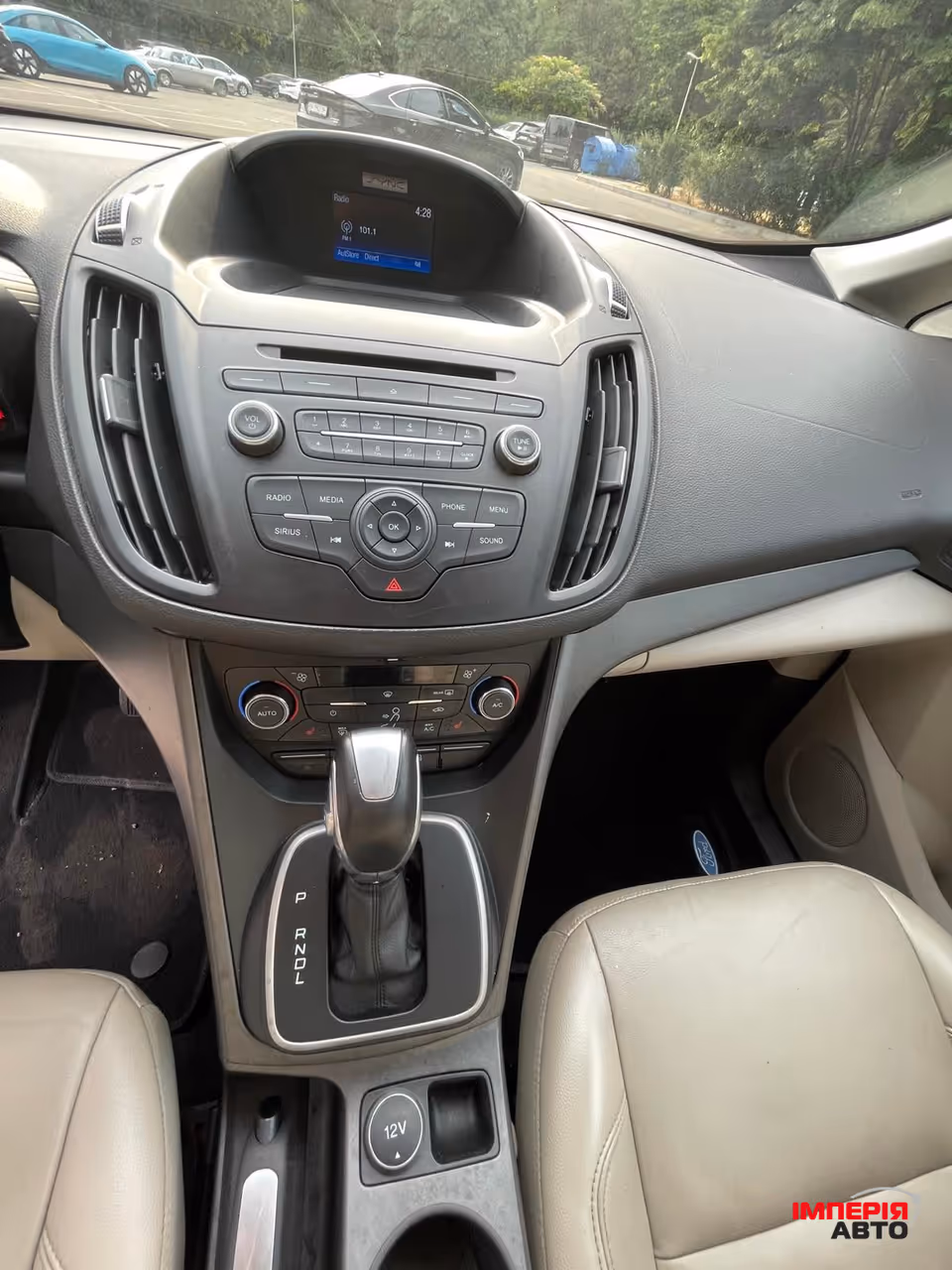Ford C-MAX - фото 20