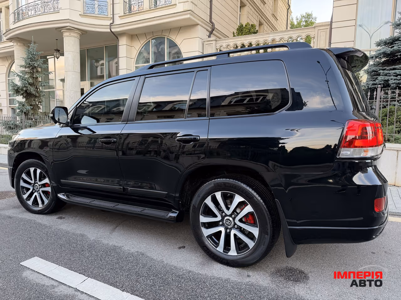 Toyota Land Cruiser - фото 2